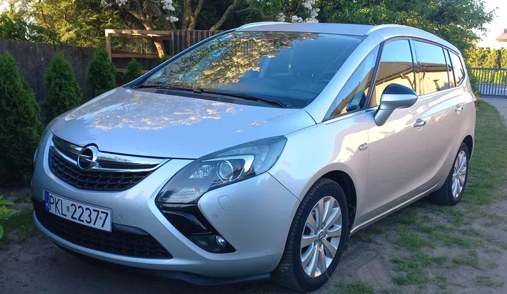 opel zafira Opel Zafira cena 35000 przebieg: 267000, rok produkcji 2013 z Koło